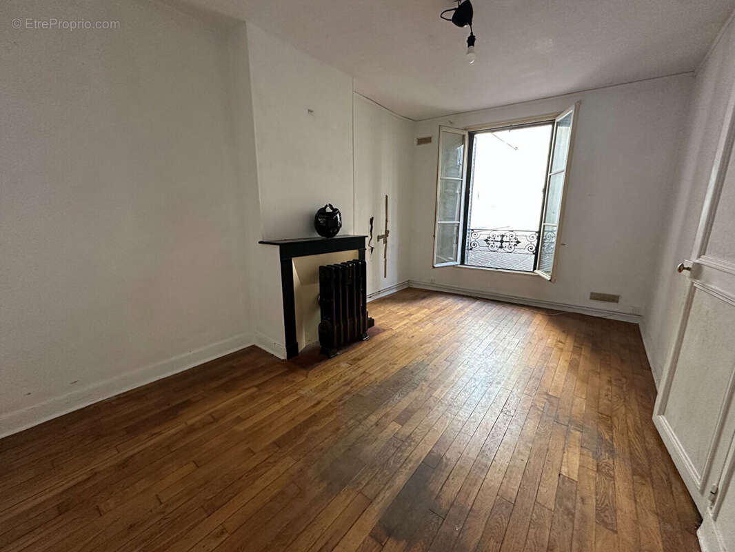 Appartement à PARIS-19E