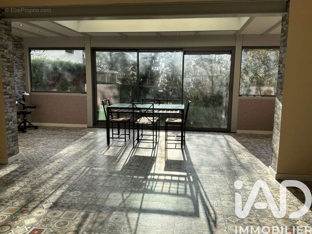 Photo 2 - Maison à CESSON