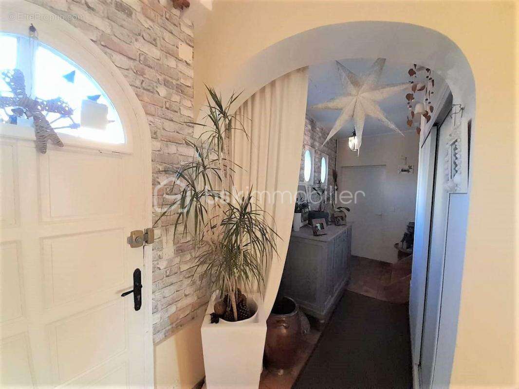 Maison à BEAURAINVILLE