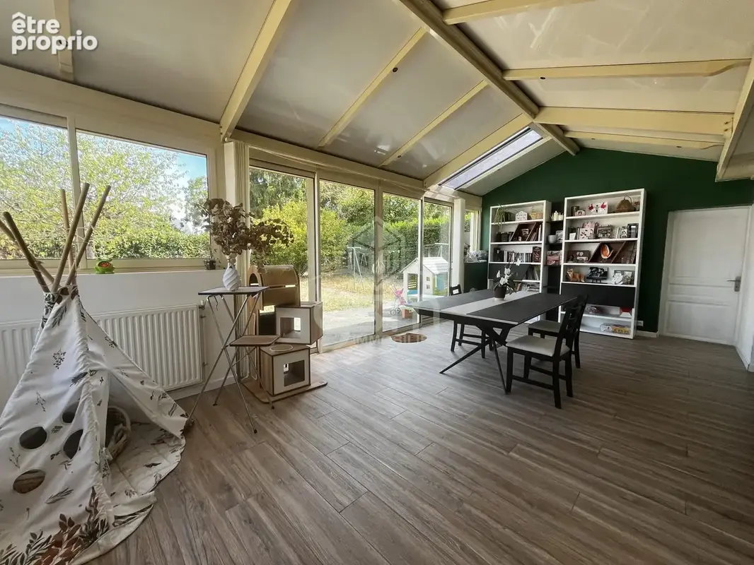 Maison 178 m² à Monts  - photo 2