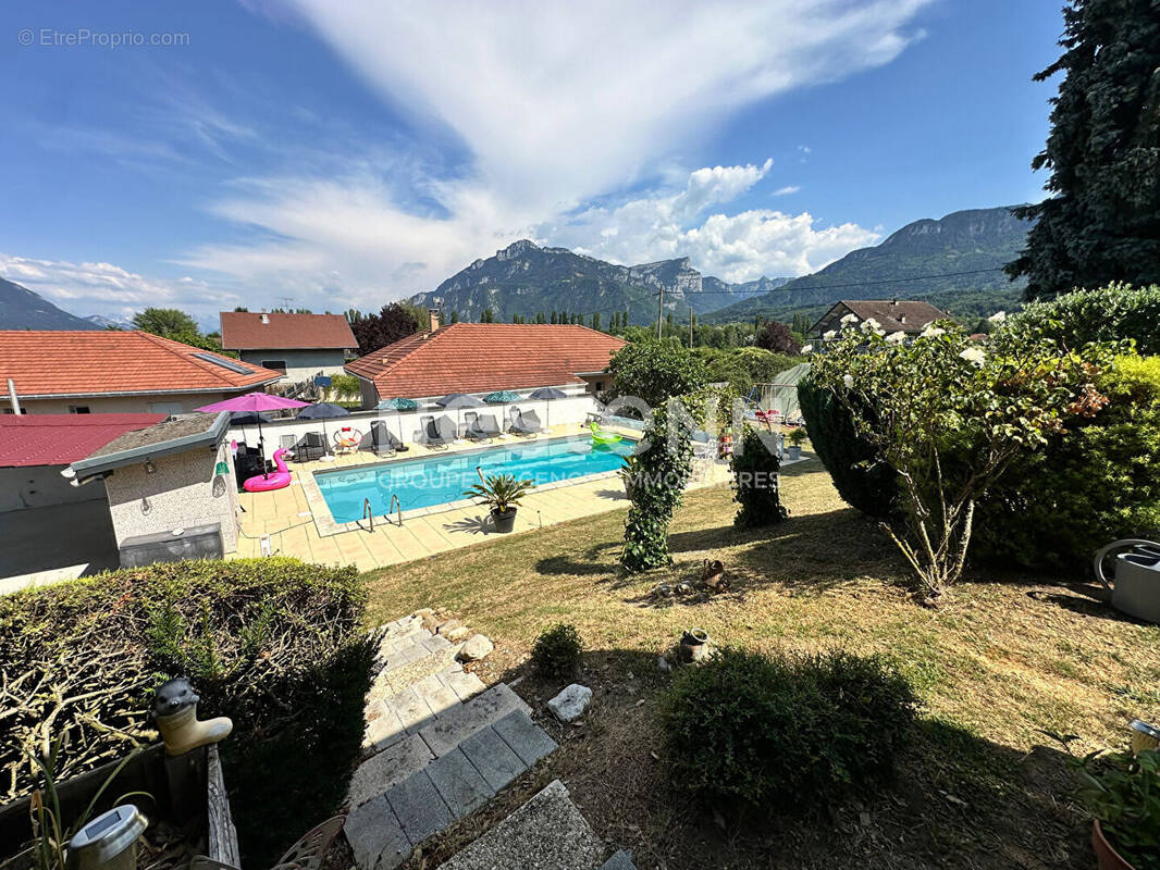 Maison à AMANCY