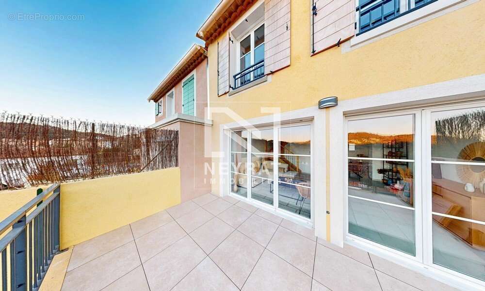 T4 maison duplex - au coeur du village et a proximite immediate de toutes commodites - photo 10