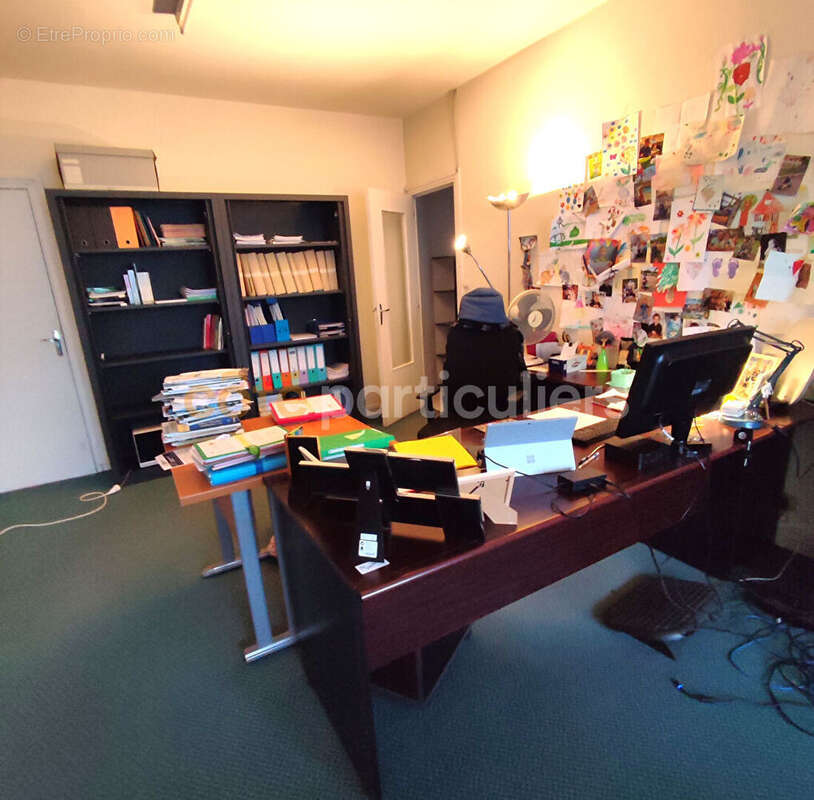 Commerce à VILLEMANDEUR