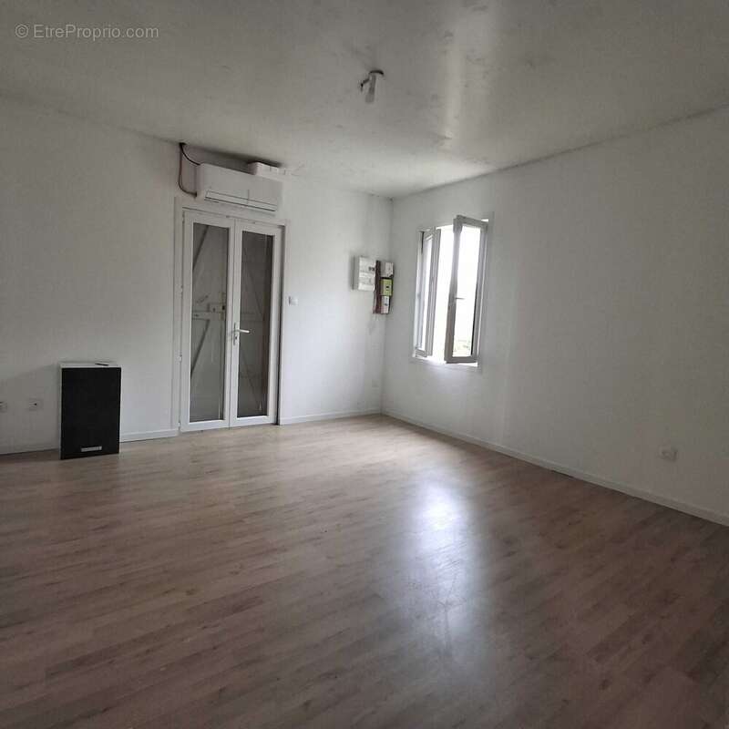 Maison à CHASSENEUIL-SUR-BONNIEURE