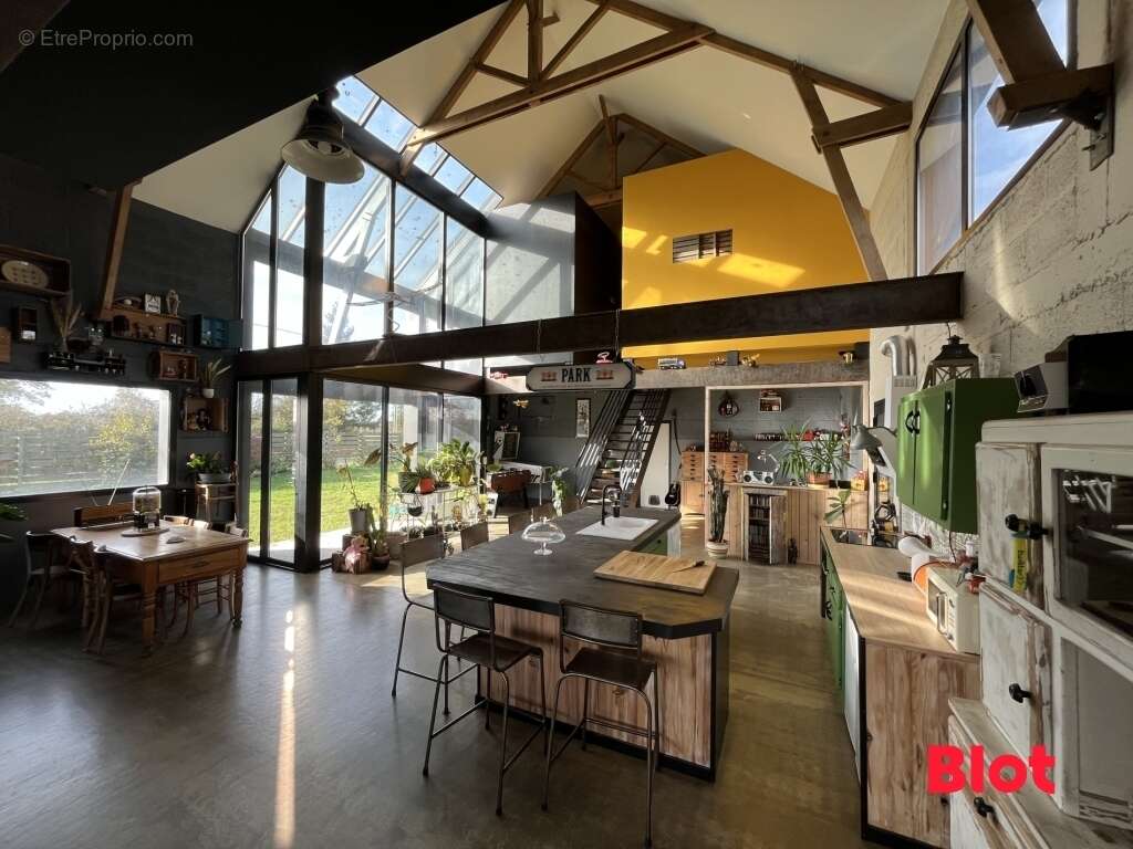 Maison à LA DOMINELAIS