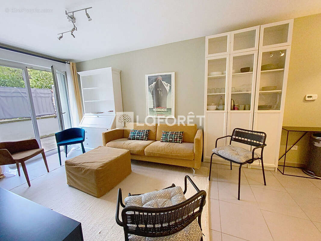 Appartement à VERNEUIL-SUR-SEINE