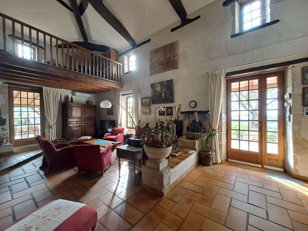 Maison à GALAPIAN