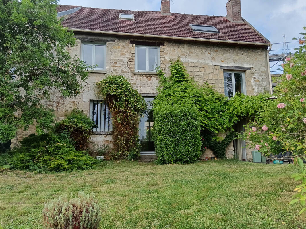 Maison à MONTGEROULT
