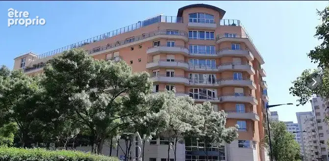 INVESTISSEMENT LOCATIF  Courbevoie  Résidence Seniors Léonard de Vinci - 7,08 % de rentabilité - photo 1