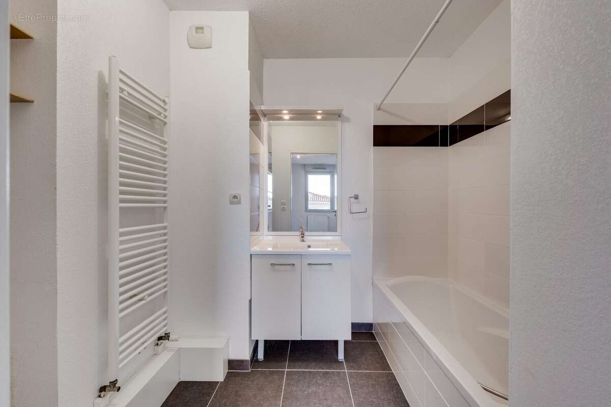 Appartement à SAINT-ORENS-DE-GAMEVILLE