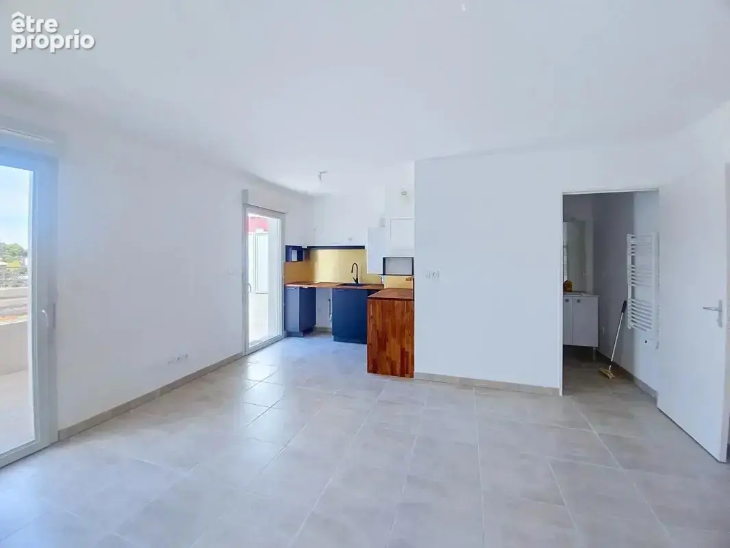T1 de 28 m² avec terrasse et parking à Marseille 15e - photo 4