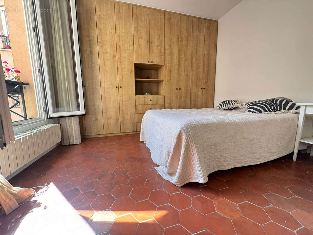 Appartement à PARIS-20E