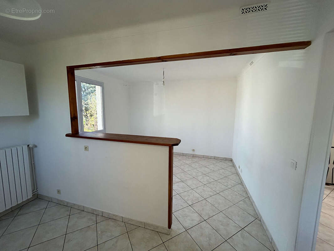 Appartement à L'HAY-LES-ROSES