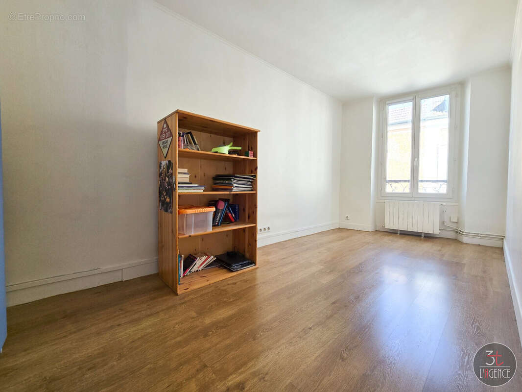 Appartement à FONTENAY-SOUS-BOIS