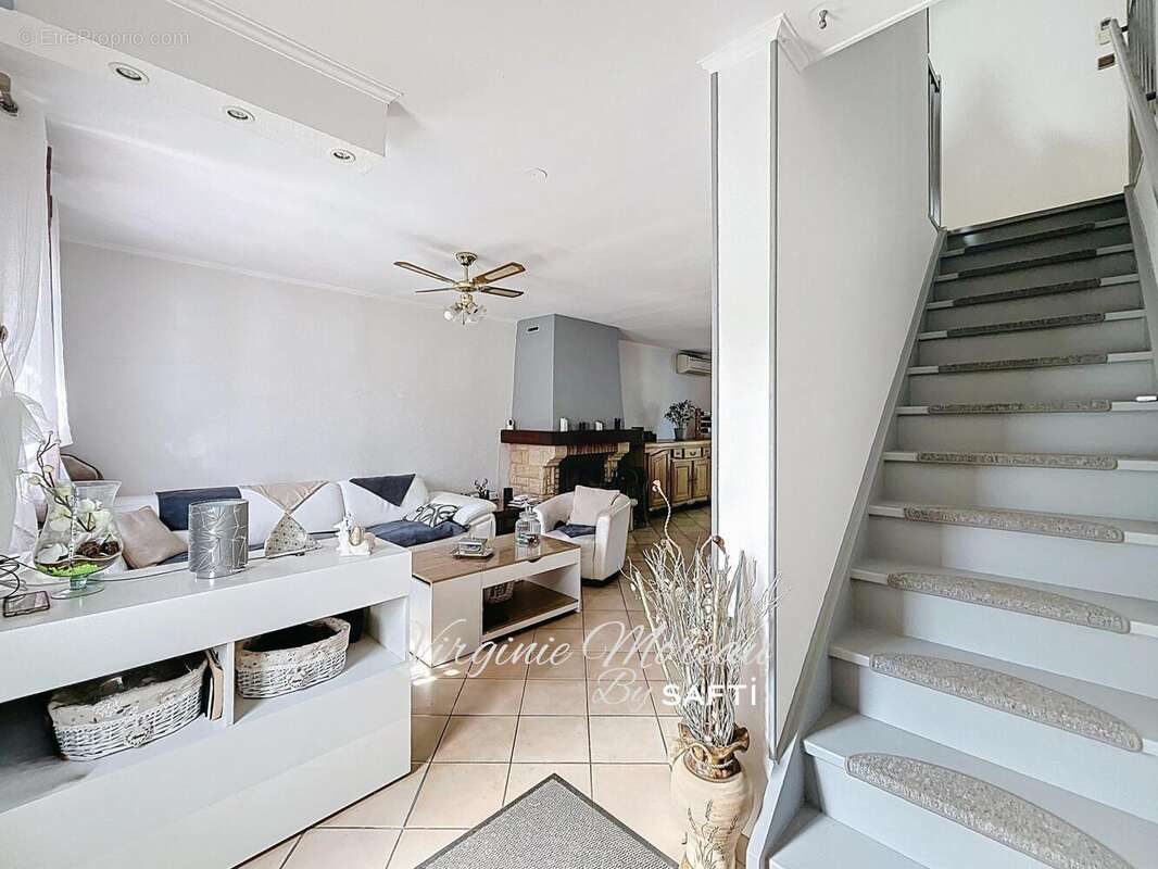 Maison 90 m² à Cesson  - photo 8