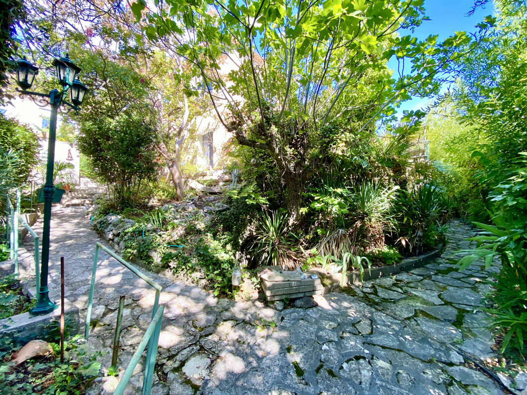 Maison à BUIS-LES-BARONNIES