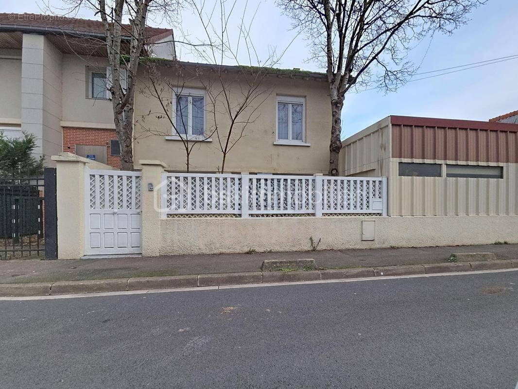 Maison à NEUILLY-SUR-MARNE