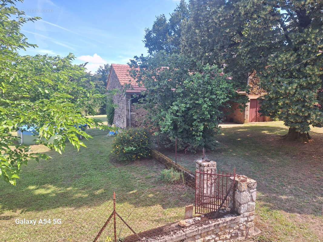 Maison à SAINT-GERMAIN-DE-BELVES