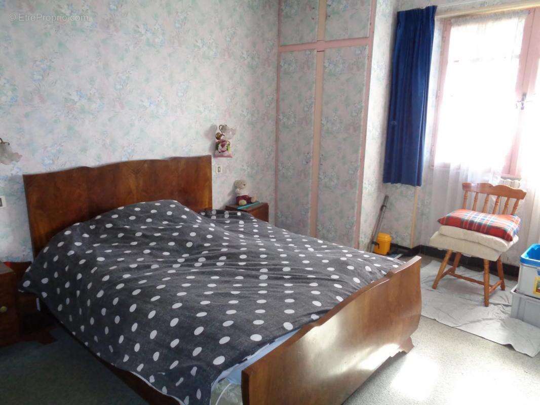 Maison à MONTAGRIER