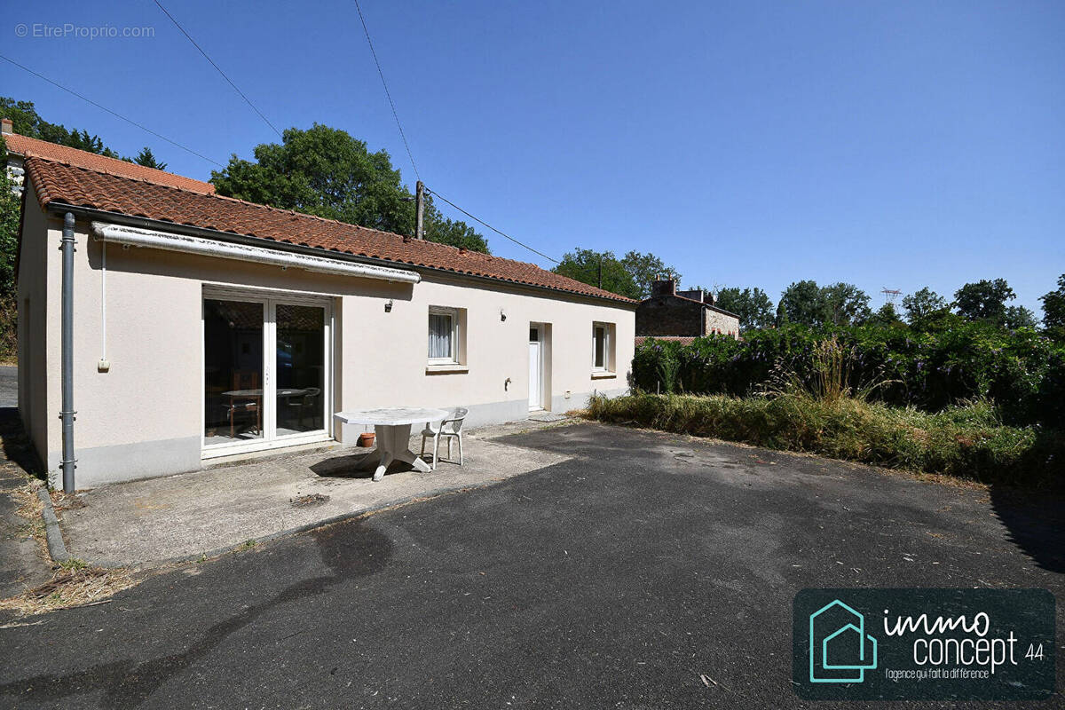 Maison à BOUGUENAIS
