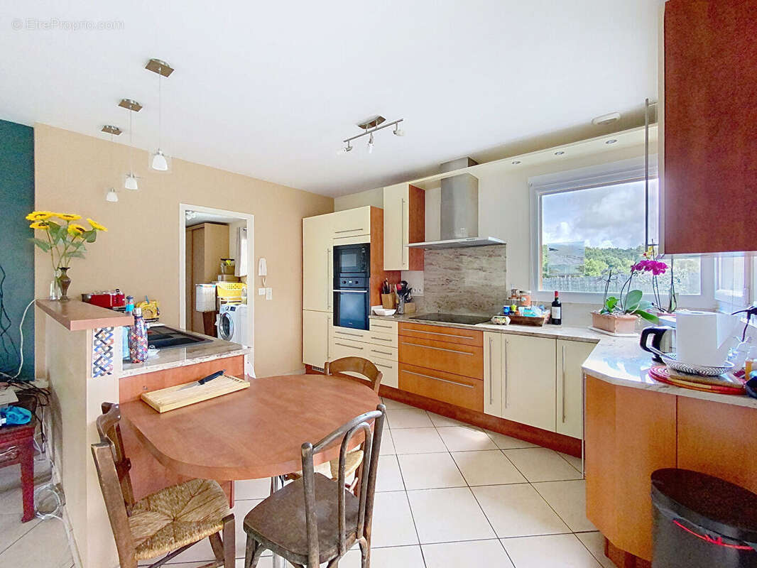 Maison à CAMBLANES-ET-MEYNAC