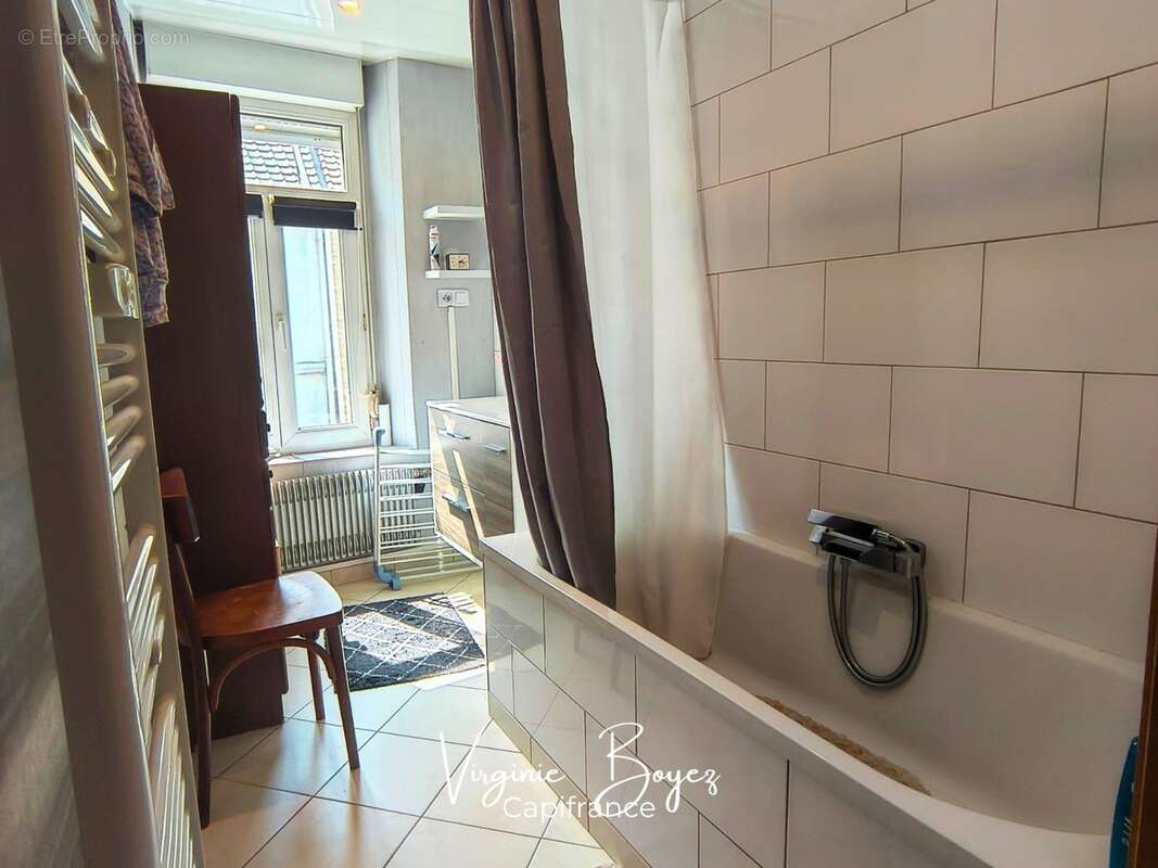  À VENDRE – Maison de ville 88 m² avec cour et dépendance à Bourbourg - photo 5