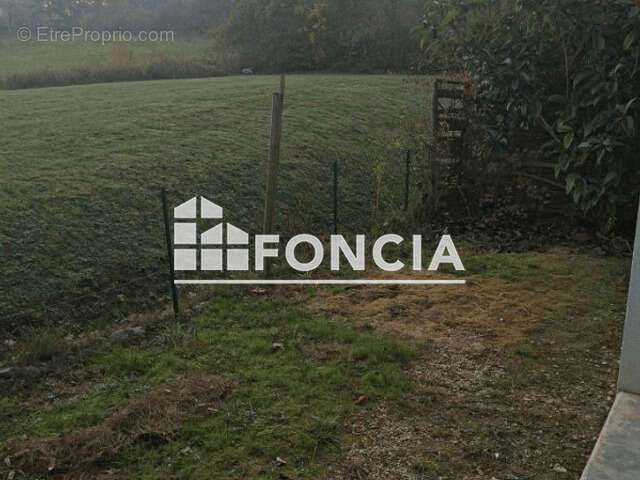 Appartement à PUJOLS