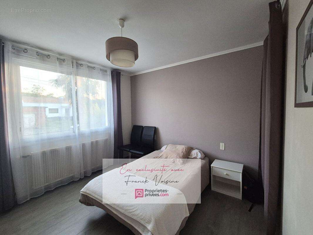 Maison à LES HERBIERS