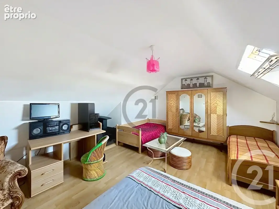 Maison 4 pièces 105 m² à vendre à Sainte-Colombe (77650) - photo 10