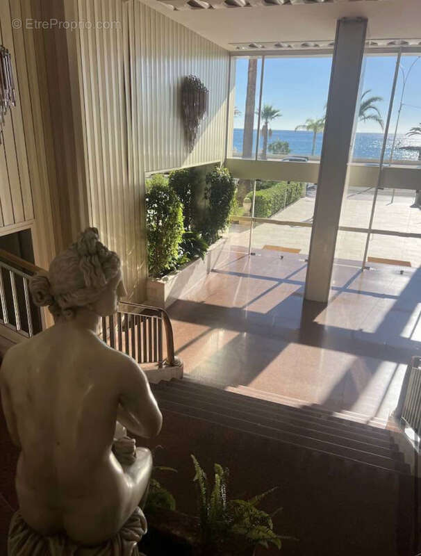 Photo Appartement à Menton au prix de 199 000€