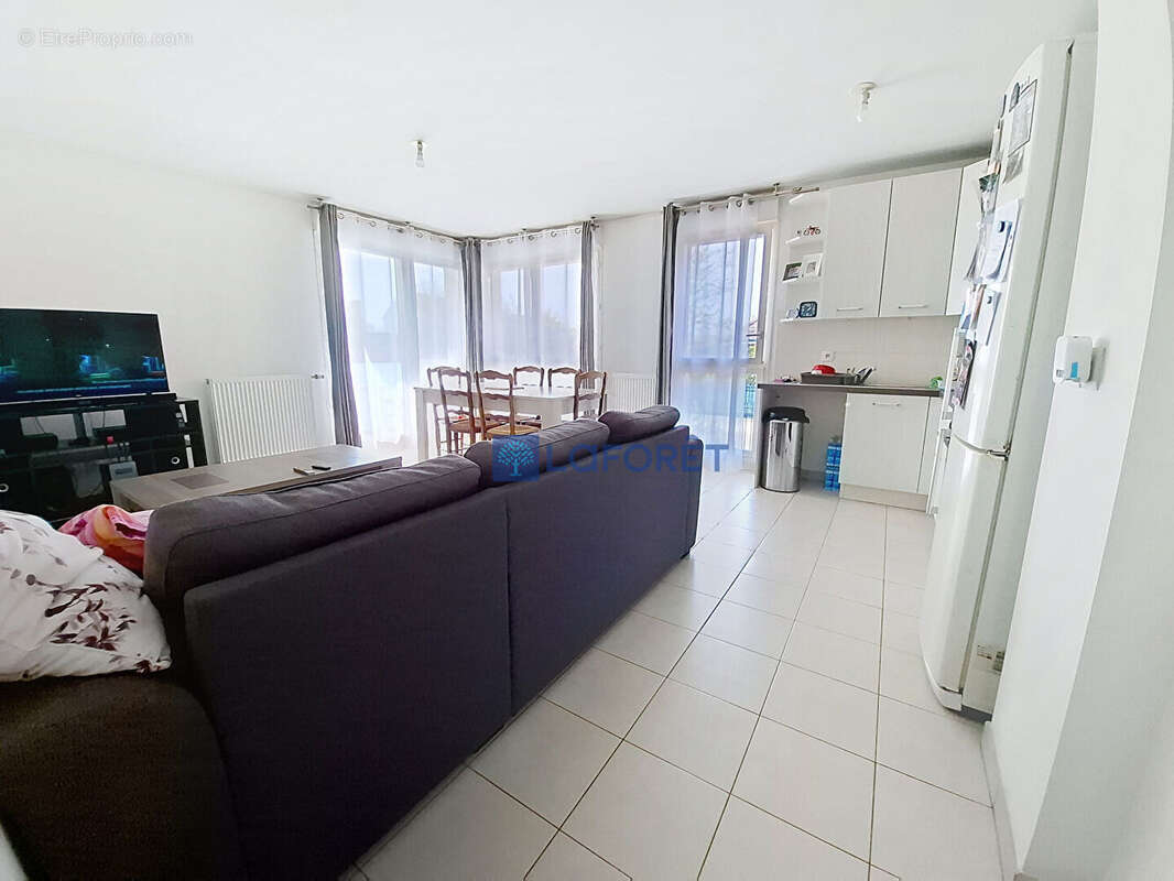 Appartement à CHANTELOUP-EN-BRIE