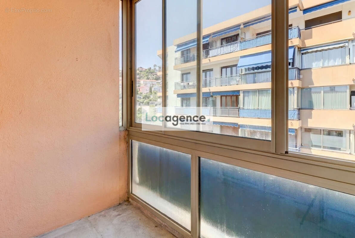 Appartement à MANDELIEU-LA-NAPOULE