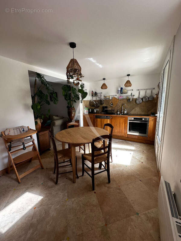 Appartement à MAISONS-ALFORT