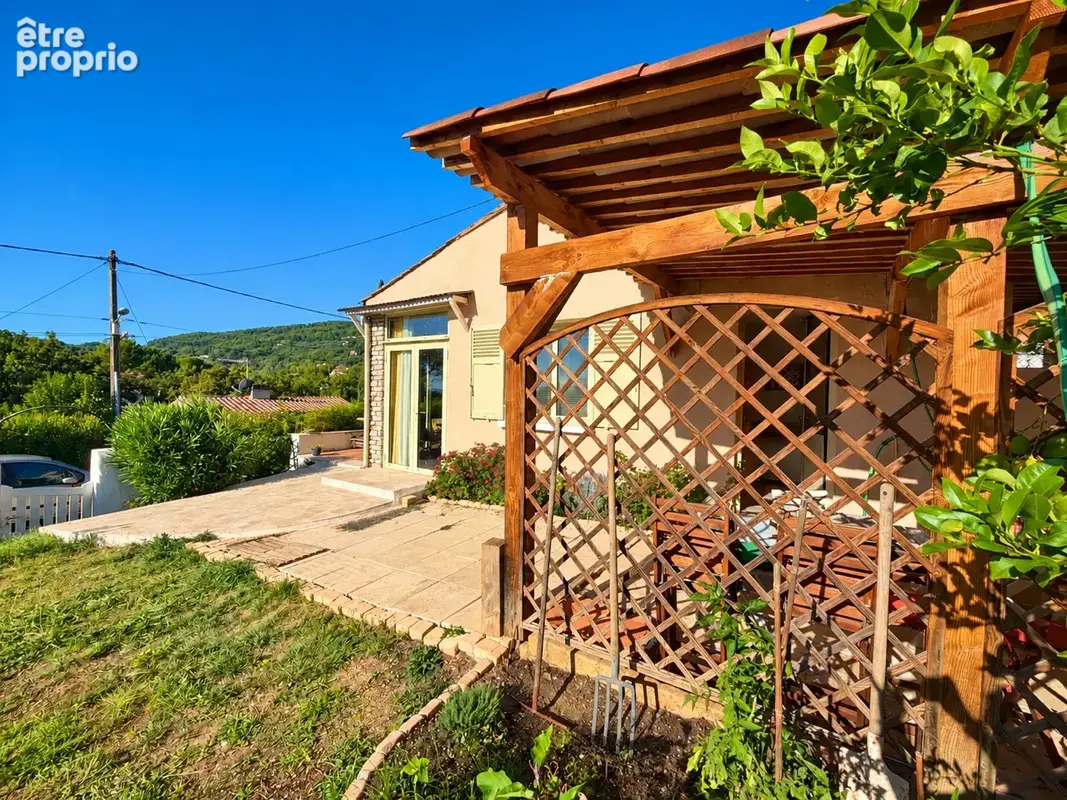 Charmante maison type trois pièces avec terrain de 396m2 à Seillans - photo 12