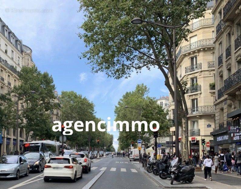 Appartement à PARIS-18E