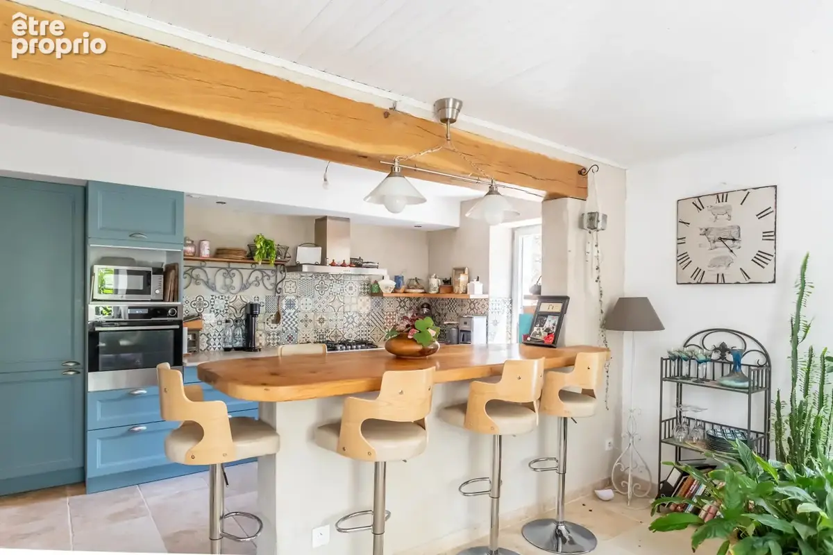 Maison de campagne avec piscine, annexe, dépendances et garage - photo 6