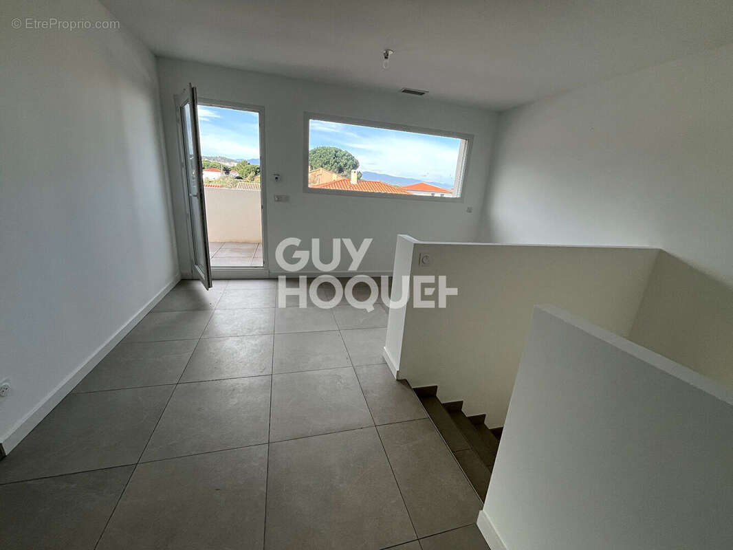 Maison à LAROQUE-DES-ALBERES