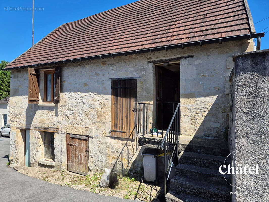 Maison à VERNEUIL-EN-HALATTE
