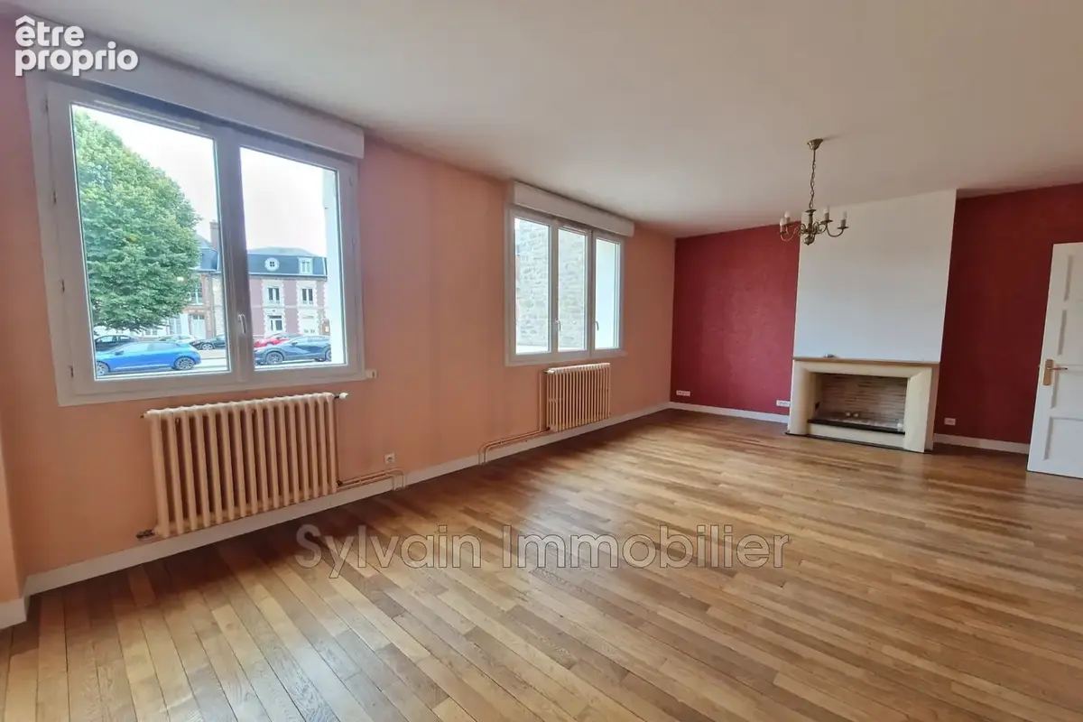Maison 5 pièces 161 m² à vendre à Gournay-En-Bray (76220) - photo 1