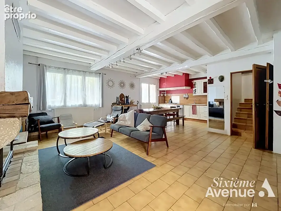 Maison de village Saint Symphorien D'Ozon 4 pièces - 3 chambres 140 m² utiles - photo 2
