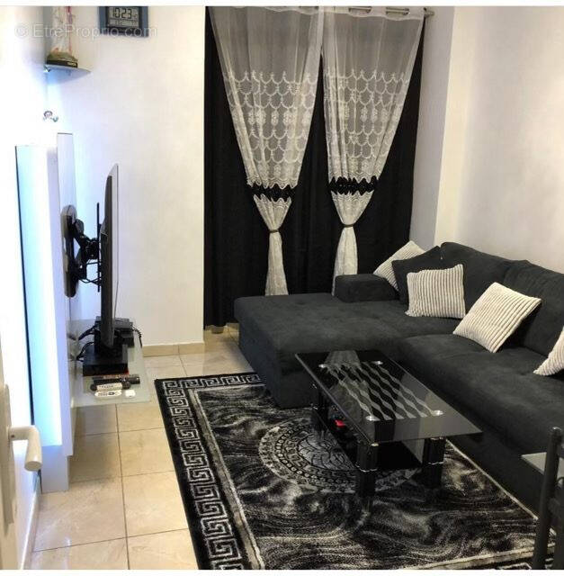Appartement à AUBERVILLIERS
