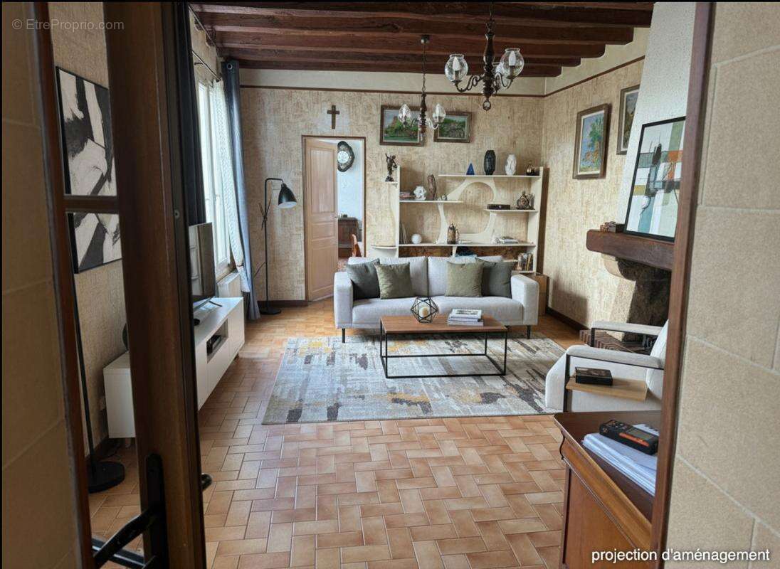 Maison à LA CHARTRE-SUR-LE-LOIR