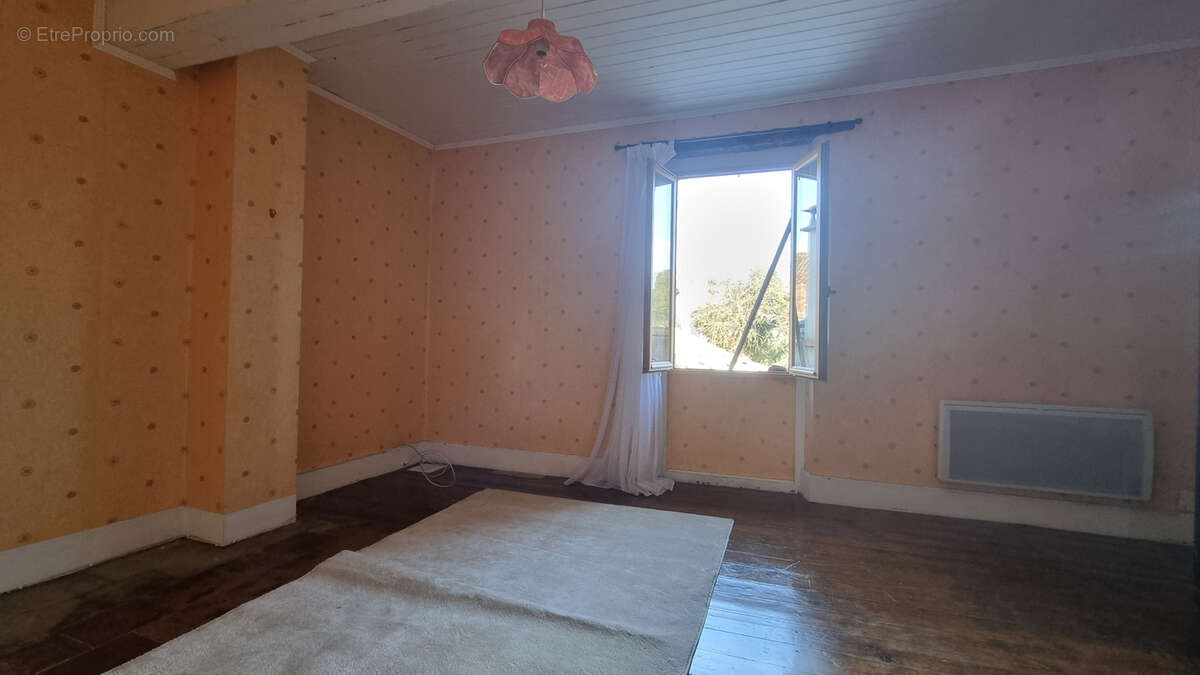 Maison à L&#039;ISLE-EN-DODON