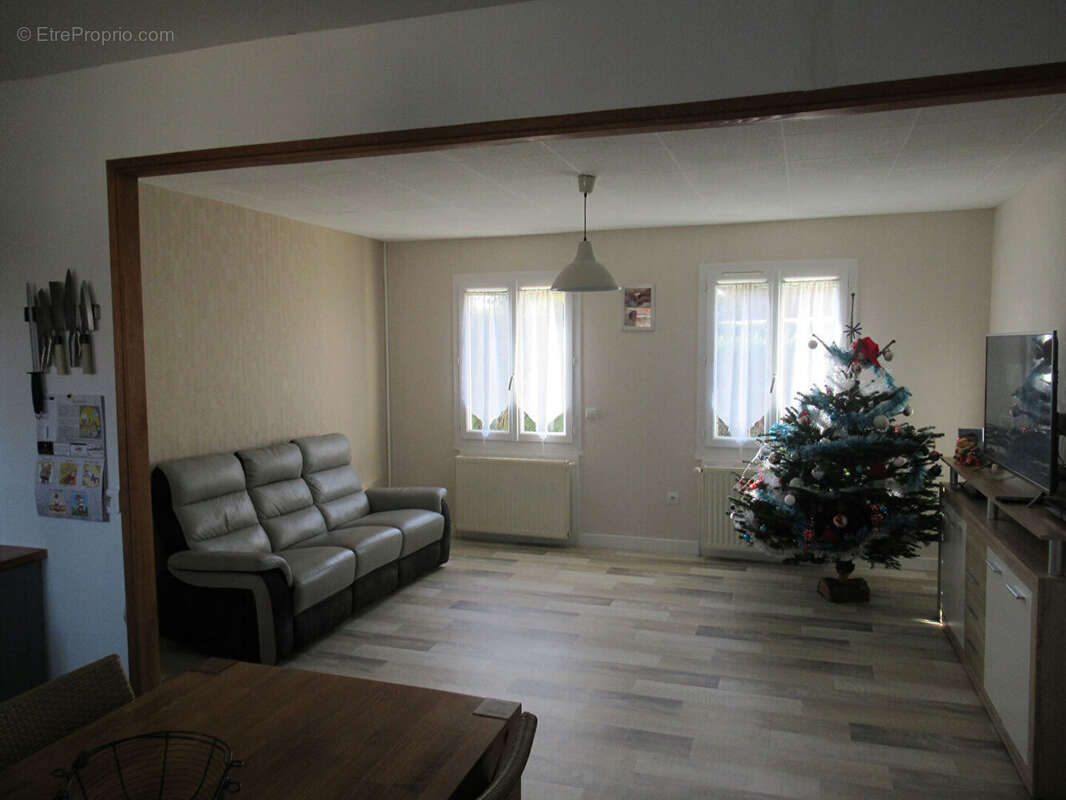 Maison à PARAY-LE-MONIAL