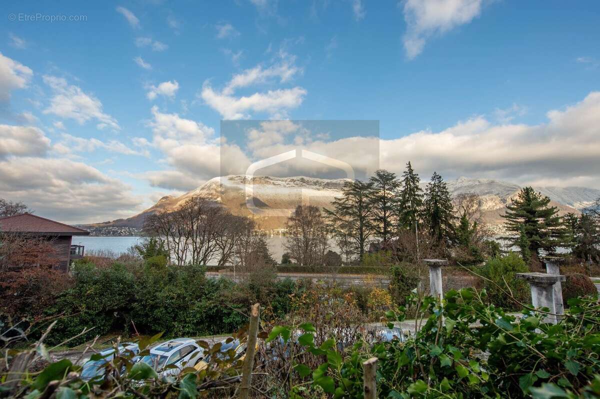 Appartement à SEVRIER