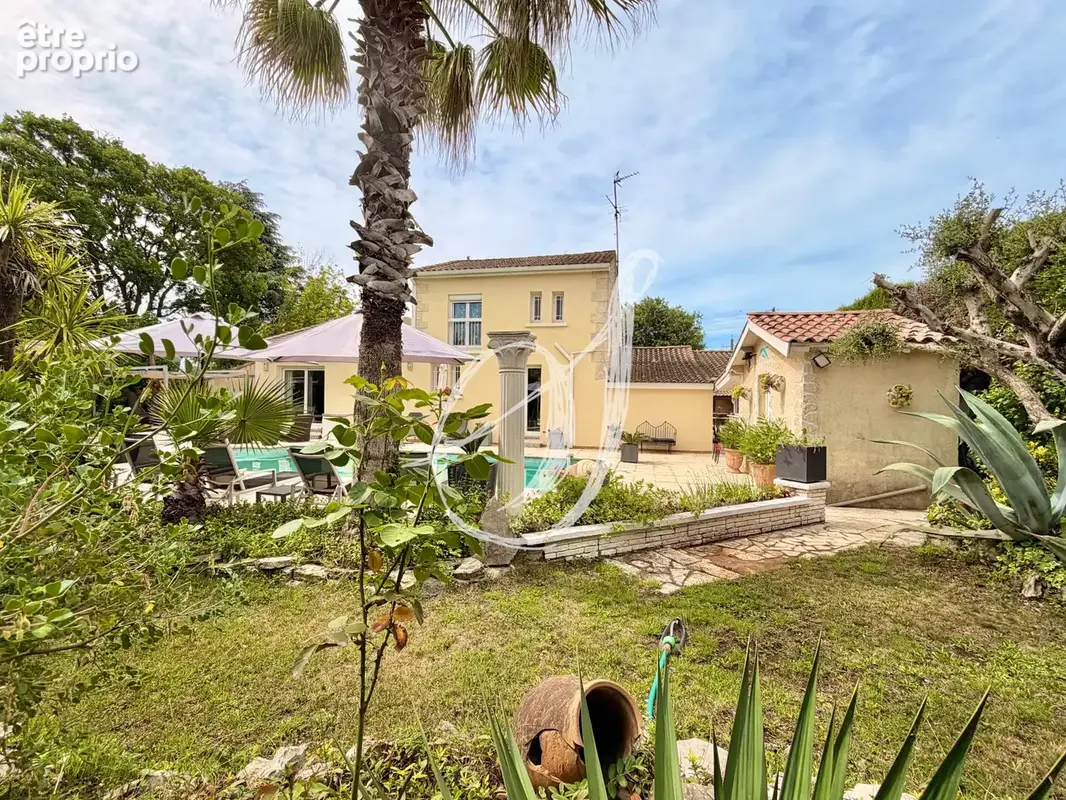 Villa de type 7, quatre chambres avec jardin, piscine & garage - photo 12