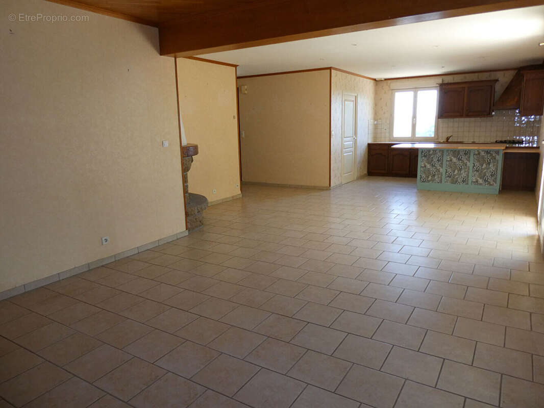 Maison de plain pied dans une impasse au calme et  sans vis -à vis. - photo 2