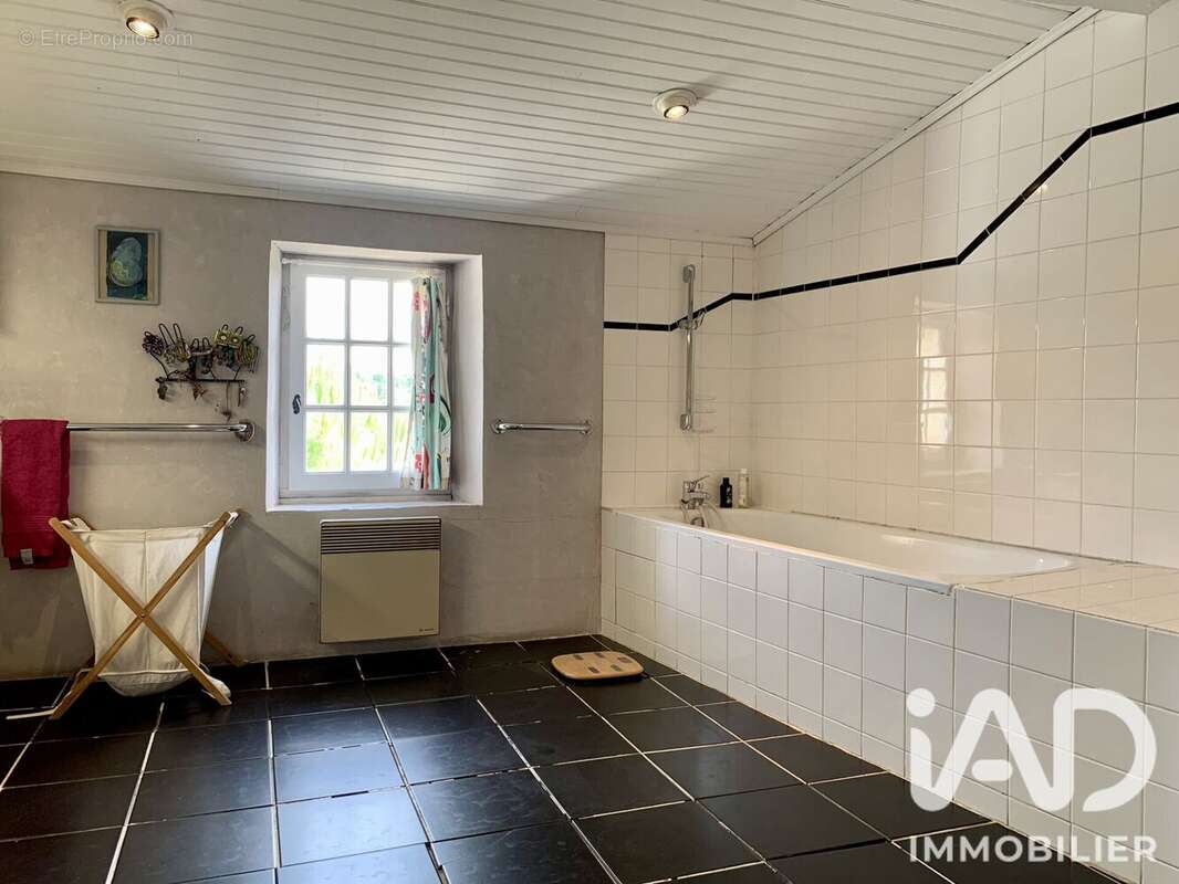 Maison 150 m² à Queyssac  - photo 8