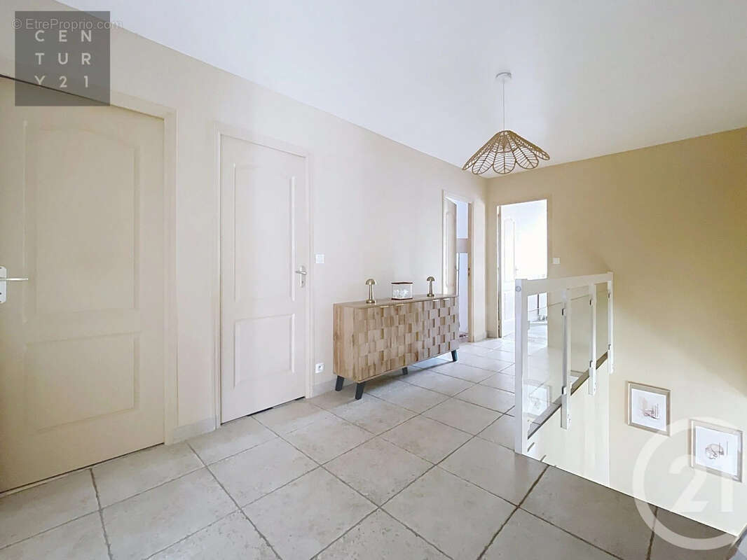 Maison 202 m² à Troyes  - photo 12