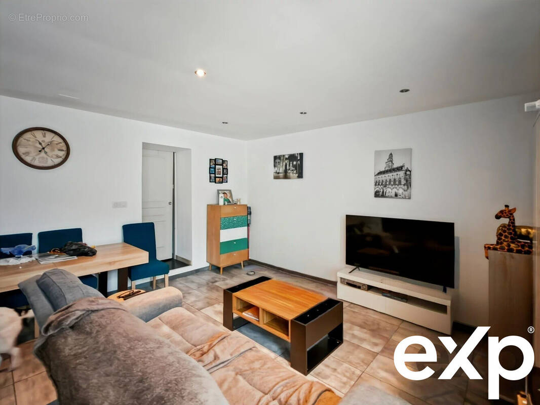 Appartement à VOUGY